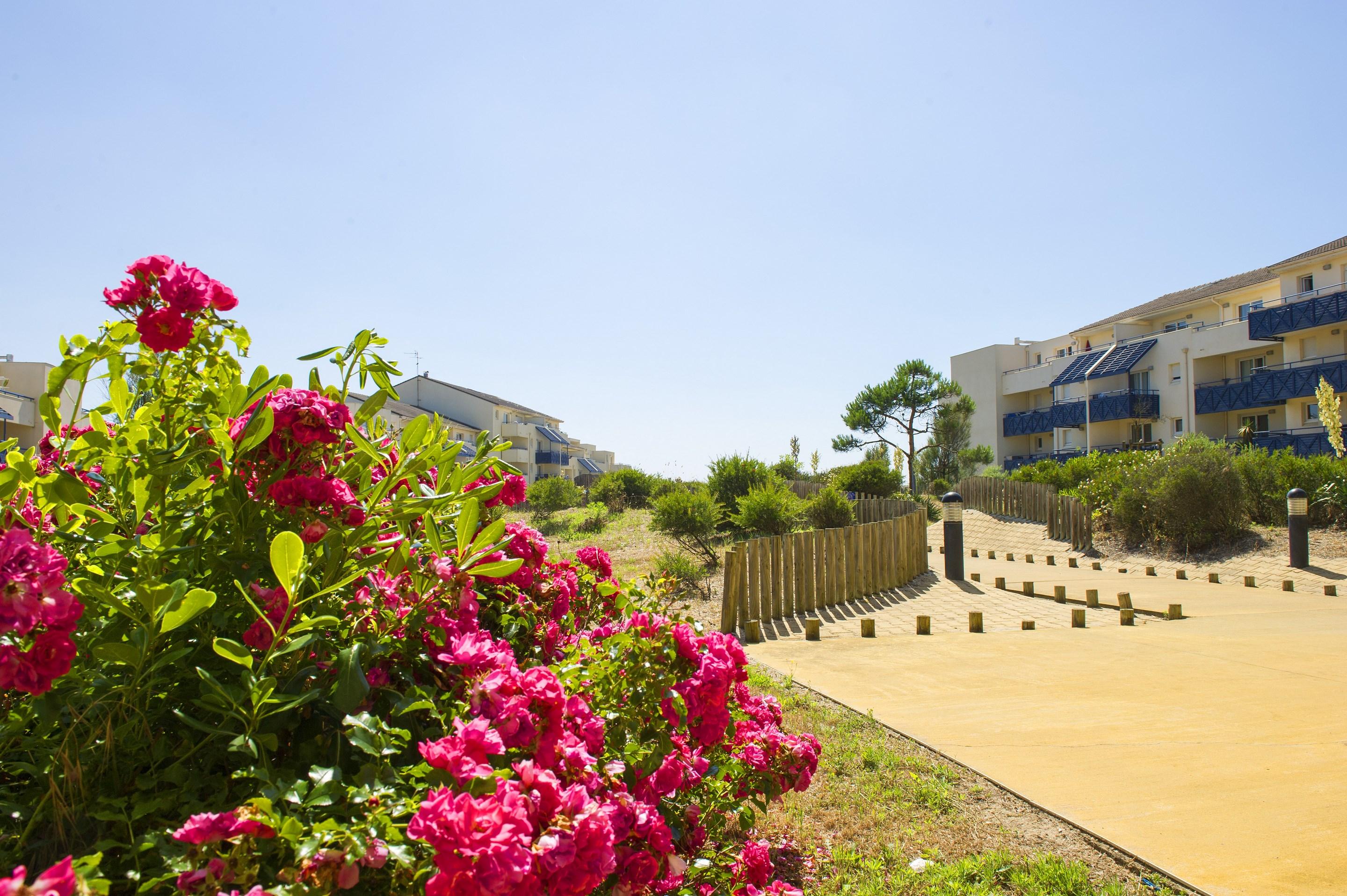 Residence Pierre & Vacances Bleu Marine Лакано Экстерьер фото